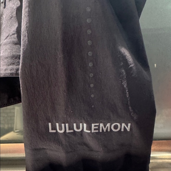 Lululemon Black Reflective Running Jacket Full Zip Size 10 - Picture 2 of 7
